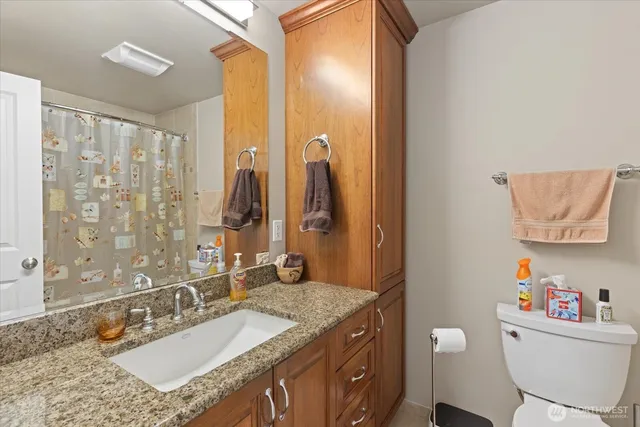 $1,195,000 | 3718 Northeast 189th Place, Lake Forest Park, WA 98155