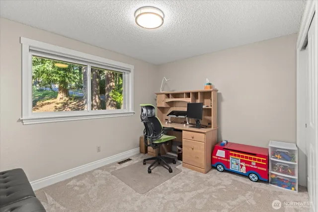 $1,195,000 | 3718 Northeast 189th Place, Lake Forest Park, WA 98155