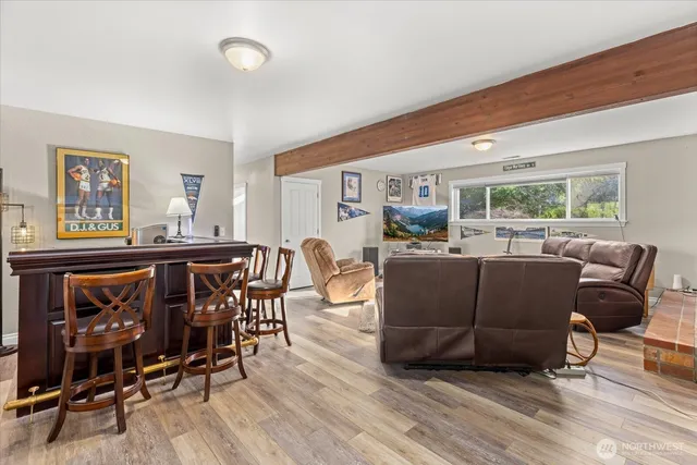 $1,195,000 | 3718 Northeast 189th Place, Lake Forest Park, WA 98155