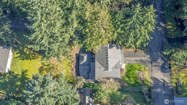 $1,195,000 | 3718 Northeast 189th Place, Lake Forest Park, WA 98155
