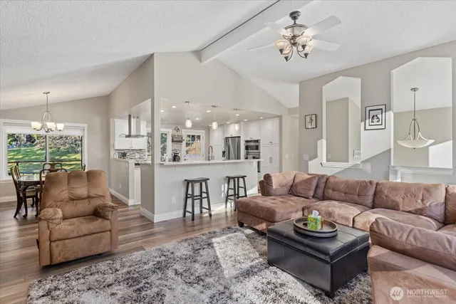 $1,195,000 | 3718 Northeast 189th Place, Lake Forest Park, WA 98155