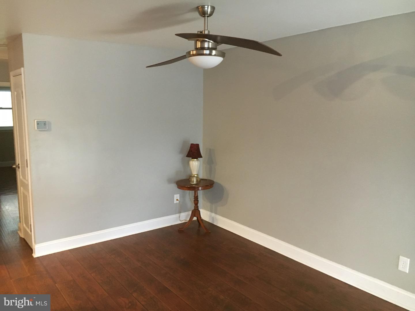 10826 Rayland Road Philadelphia, PA 19154 - Photo 5 of 19 Dining Room