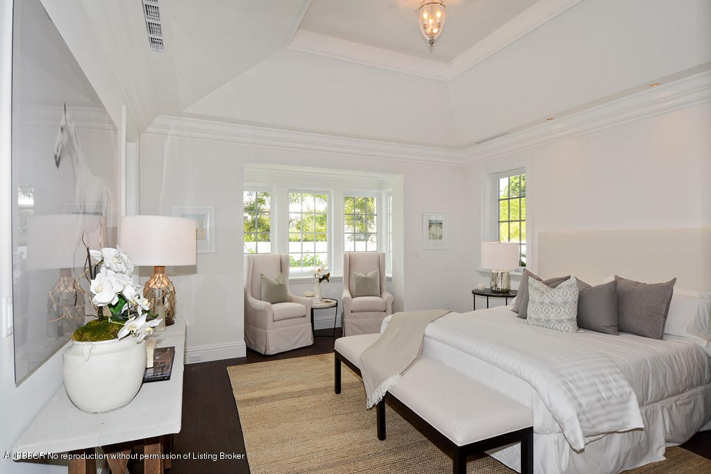 271 Southland Road Palm Beach, FL 33480 - Photo 5 of 10 Master Bedroom