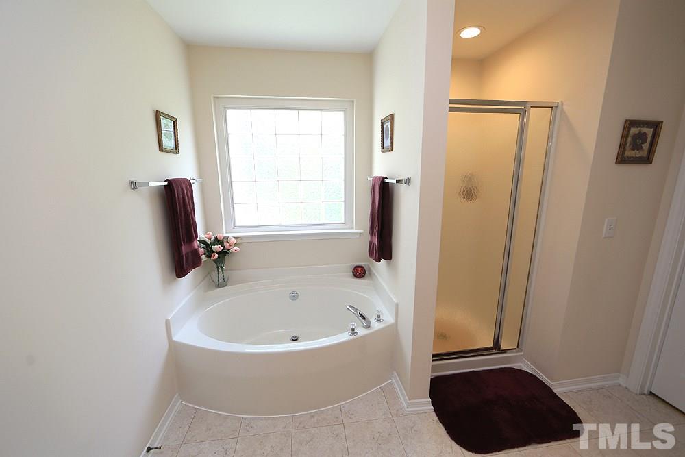 8508 Slabstone Court Raleigh, NC 27613 - Photo 13 of 20