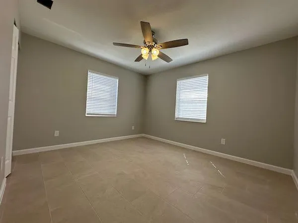 $2,000 | 3517 Windsor Avenue, West Palm Beach, FL 33407