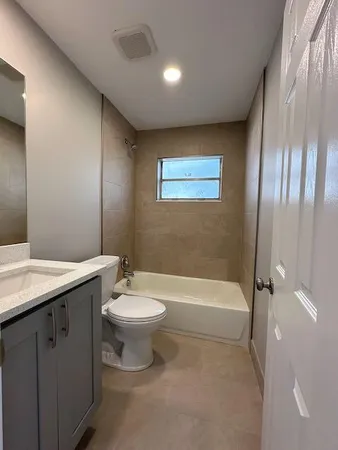 $2,000 | 3517 Windsor Avenue, West Palm Beach, FL 33407