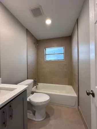 $2,000 | 3517 Windsor Avenue, West Palm Beach, FL 33407