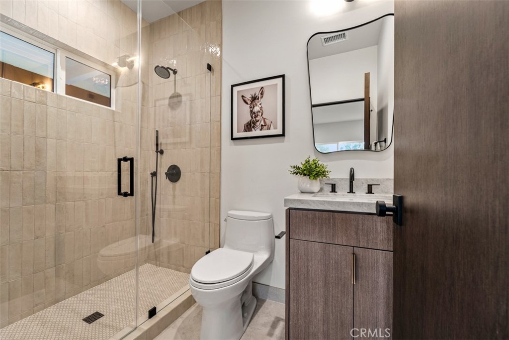 4230 North Virginia Road Long Beach, CA 90807 - Photo 57 of 74 Private Bathroom #5