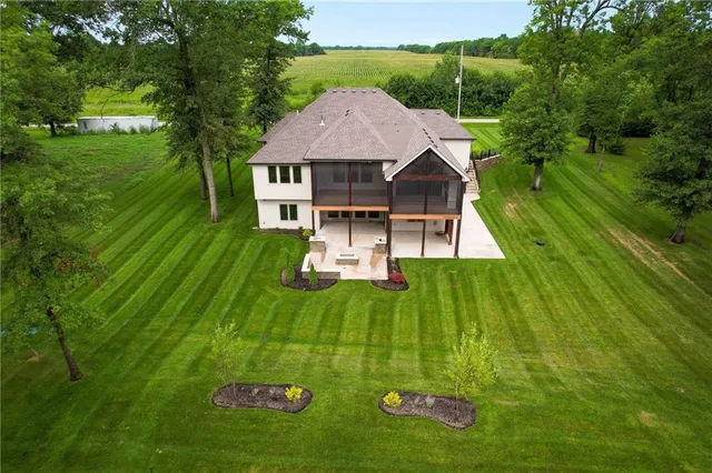 $899,950 | 17371 Northwest County Road 1501, Archie, MO 64725
