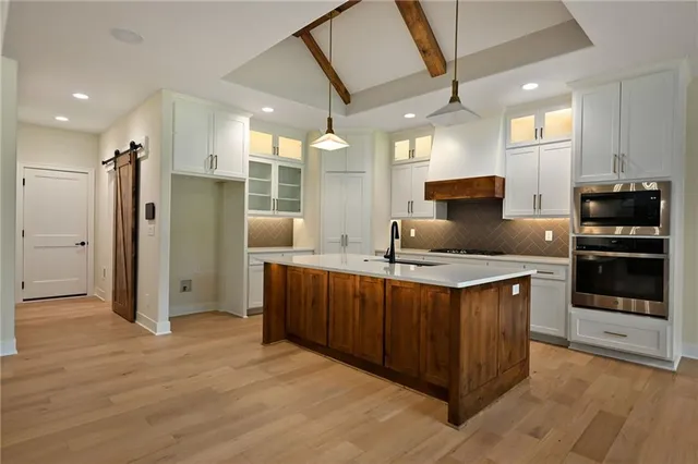 $899,950 | 17371 Northwest County Road 1501, Archie, MO 64725