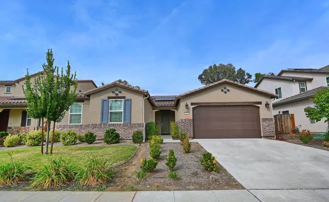 $545,000 | 3919 Mitchell Avenue, Clovis, CA 93619