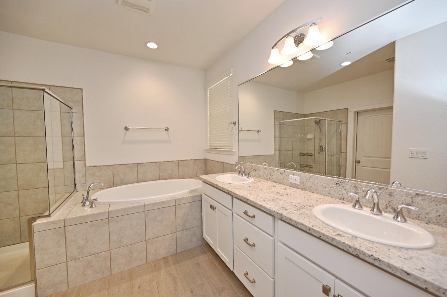 3919 Mitchell Avenue Clovis, CA 93619 - Photo 22 of 35