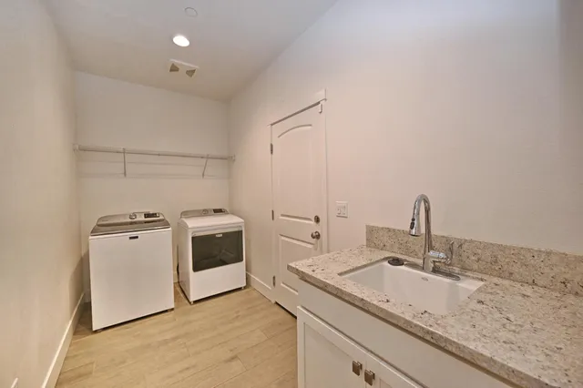 $545,000 | 3919 Mitchell Avenue, Clovis, CA 93619