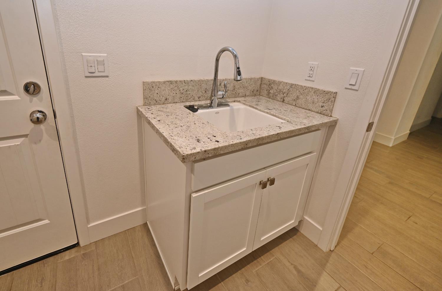 3919 Mitchell Avenue Clovis, CA 93619 - Photo 31 of 35