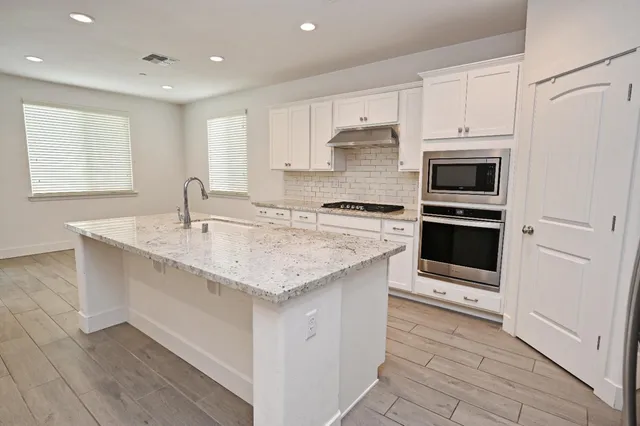 $545,000 | 3919 Mitchell Avenue, Clovis, CA 93619