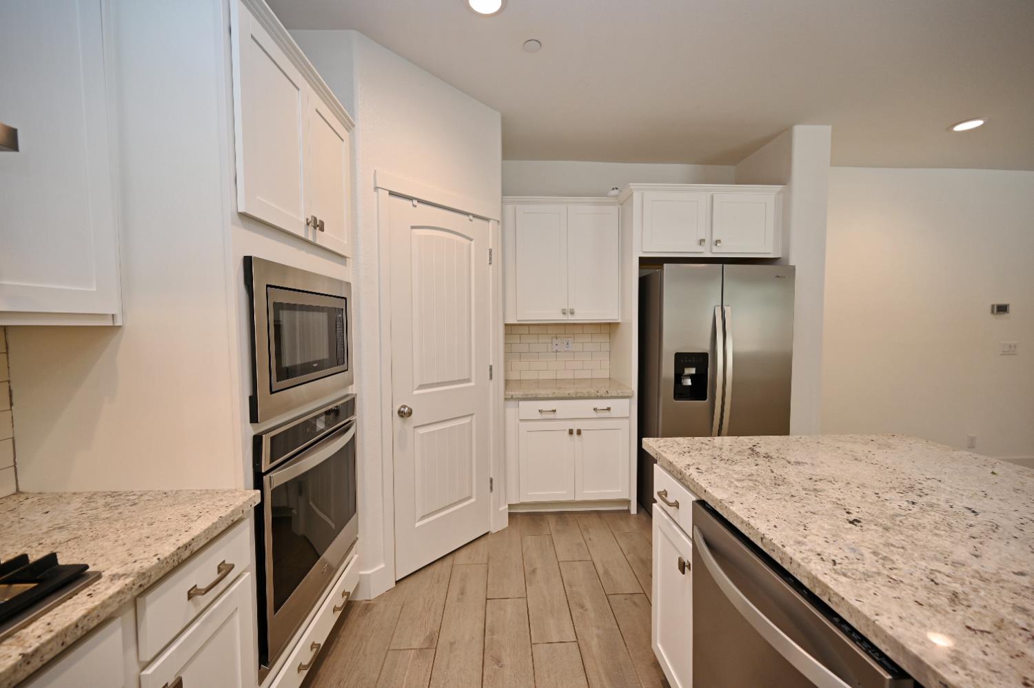 3919 Mitchell Avenue Clovis, CA 93619 - Photo 10 of 35