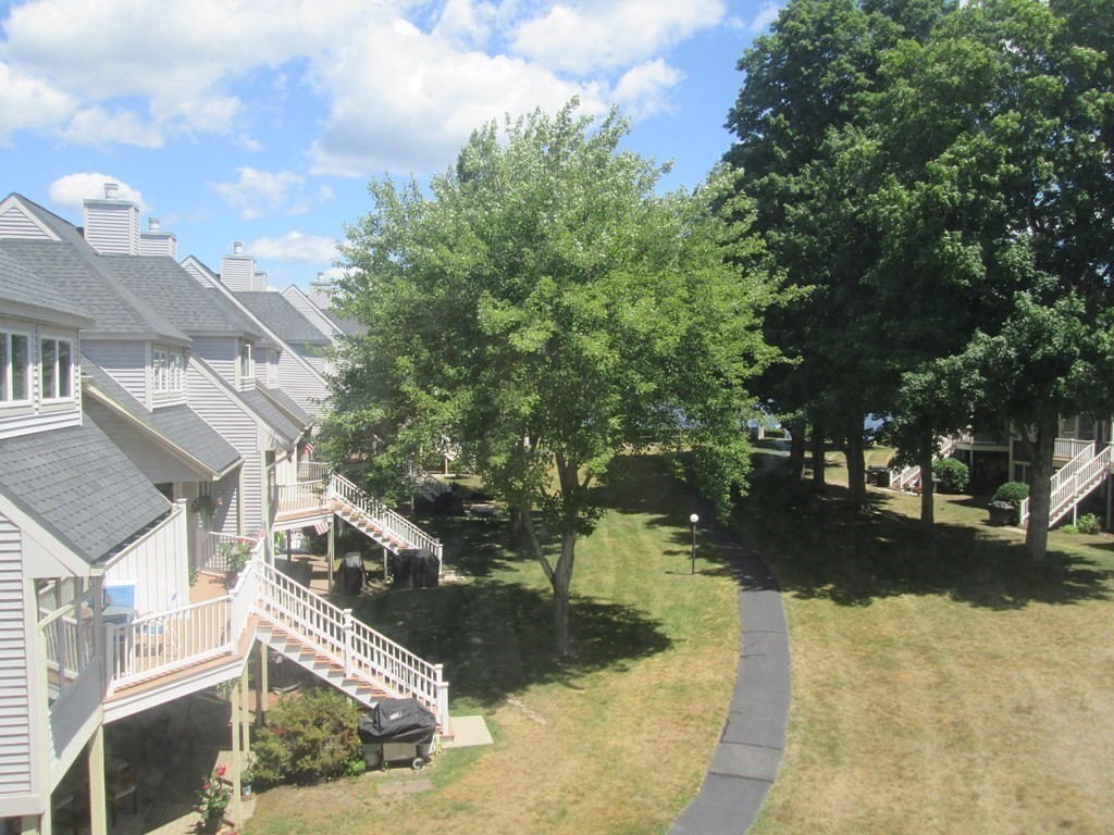 306 Beacon Park Road, Unit 306 Webster, MA 01570 - Photo 31 of 40