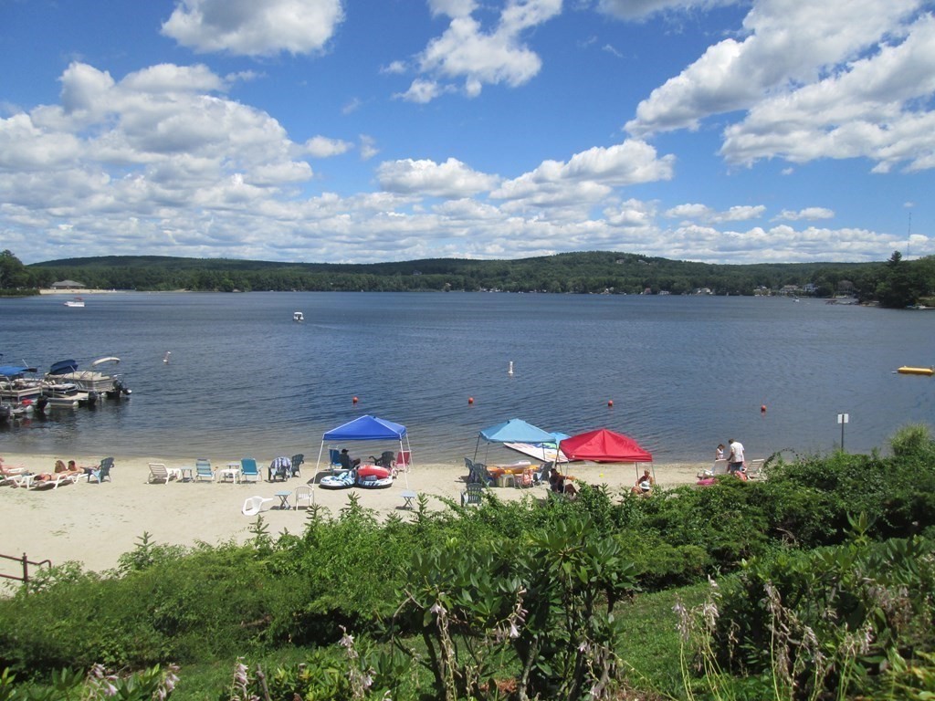 306 Beacon Park Road, Unit 306 Webster, MA 01570 - Photo 4 of 40