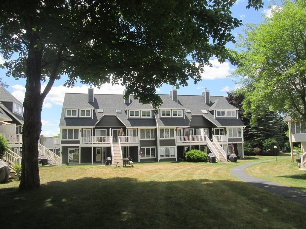 306 Beacon Park Road, Unit 306 Webster, MA 01570 - Photo 5 of 40