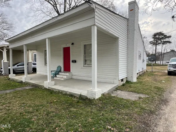 $1,675 | 110 North Sellers Street, Selma, NC 27576