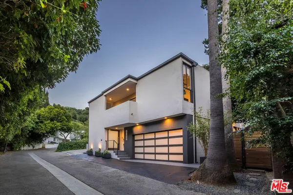 $2,295,000 | 9834 Wanda Park Drive, Beverly Hills, CA 90210