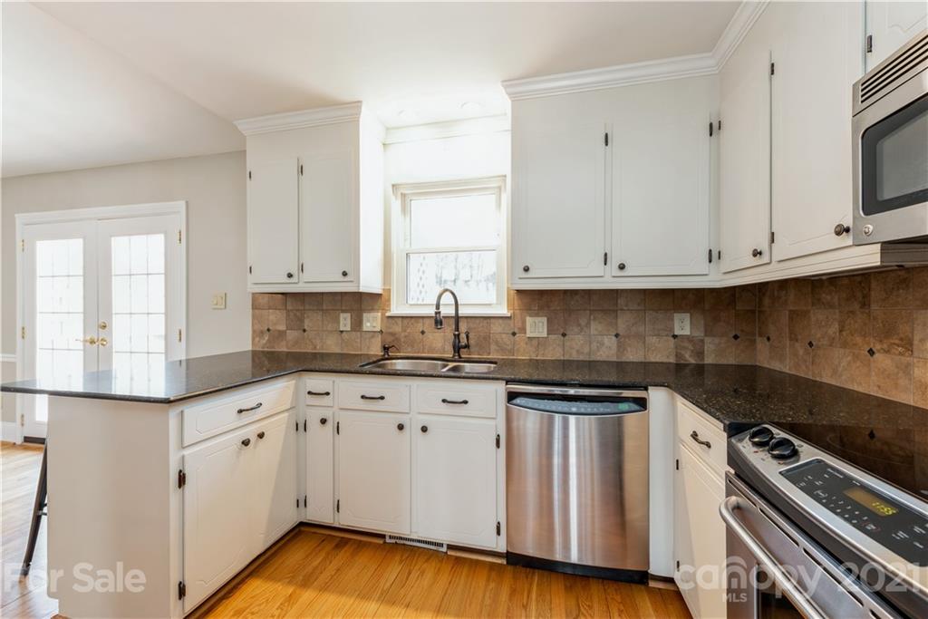 9619 Barkridge Road Mint Hill, NC 28227 - Photo 11 of 34