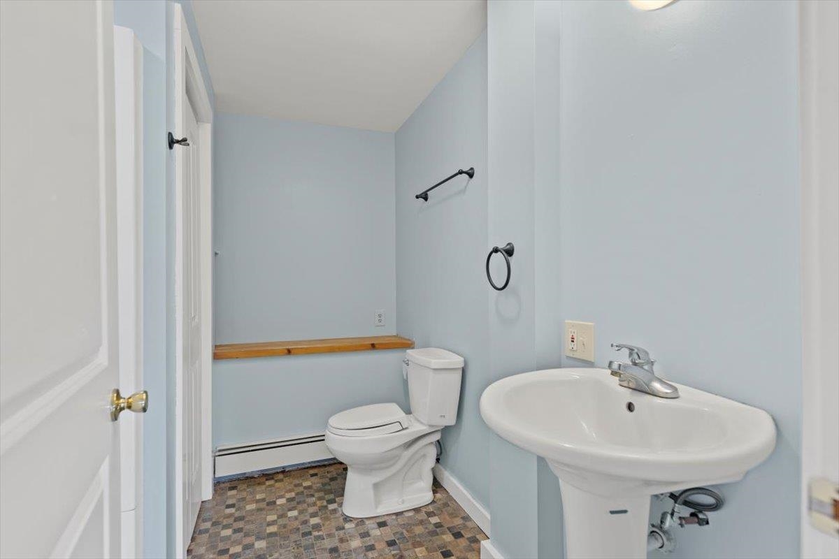 290 Springhill Road Bennington, VT 05201 - Photo 13 of 34 Gallery Image 13