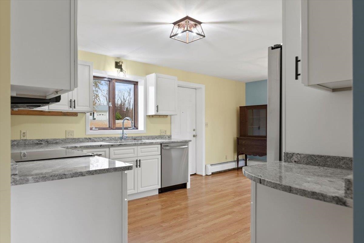 290 Springhill Road Bennington, VT 05201 - Photo 6 of 34 Gallery Image 6