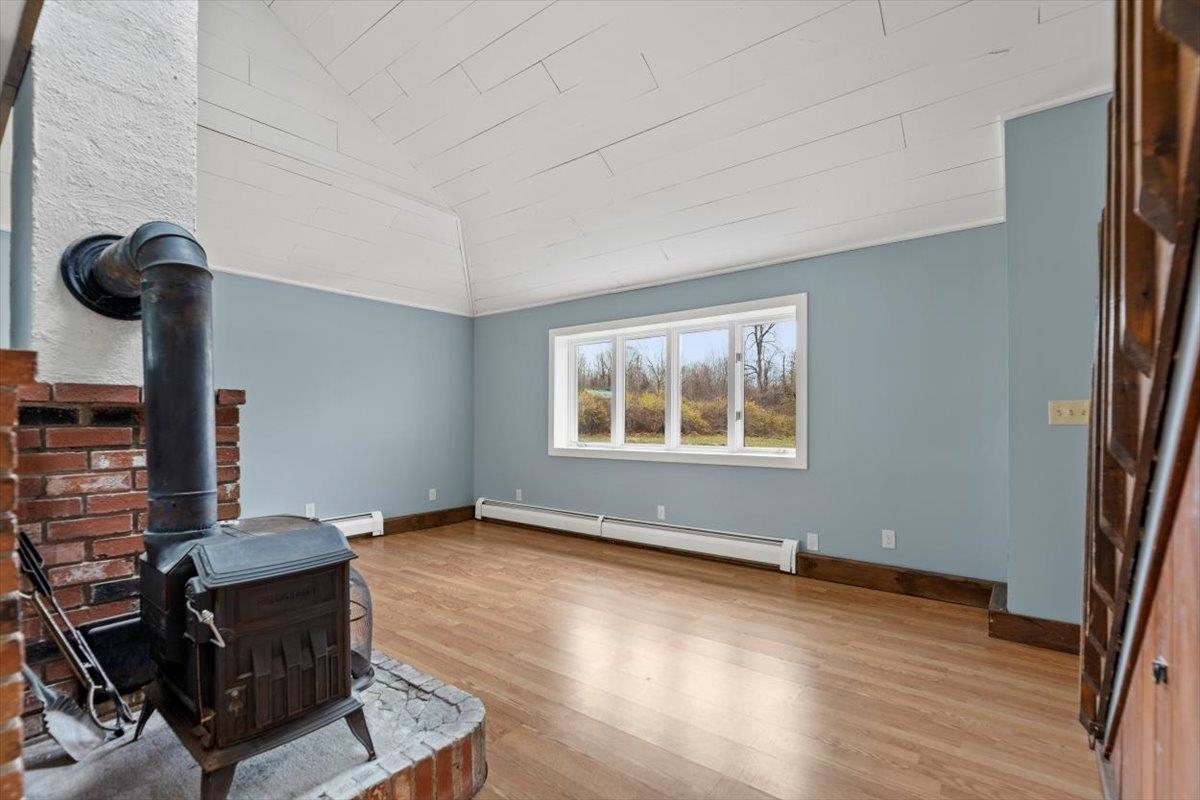 290 Springhill Road Bennington, VT 05201 - Photo 8 of 34 Gallery Image 8
