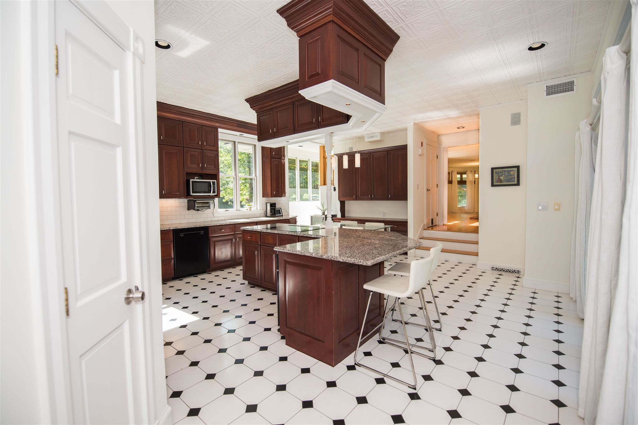 65 Hickory Road Hampstead, NH 03841 - Photo 14 of 40
