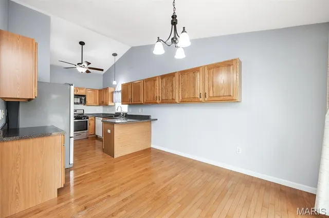 $375,000 | 109 Sunnybrooke, Troy, IL 62294