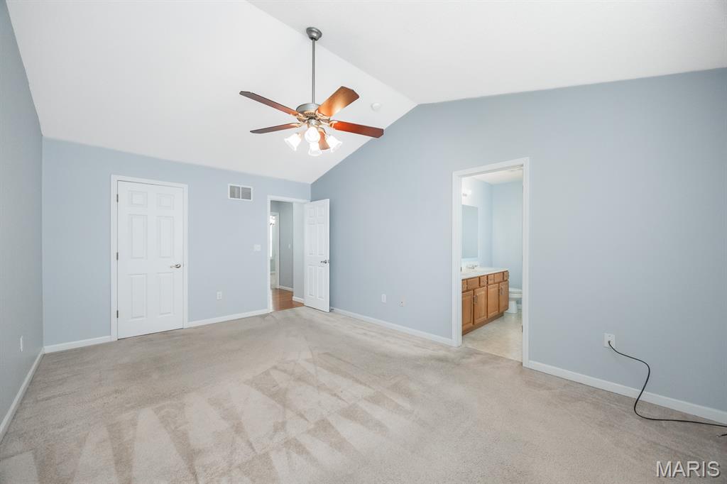 109 Sunnybrooke Troy, IL 62294 - Photo 14 of 38