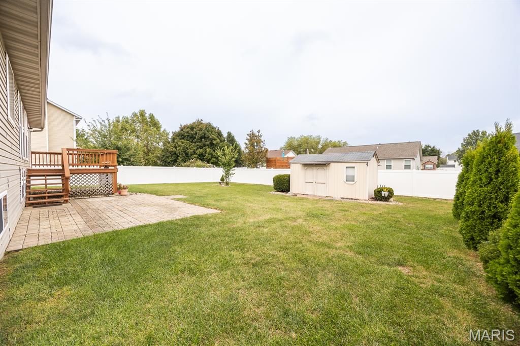 109 Sunnybrooke Troy, IL 62294 - Photo 36 of 38