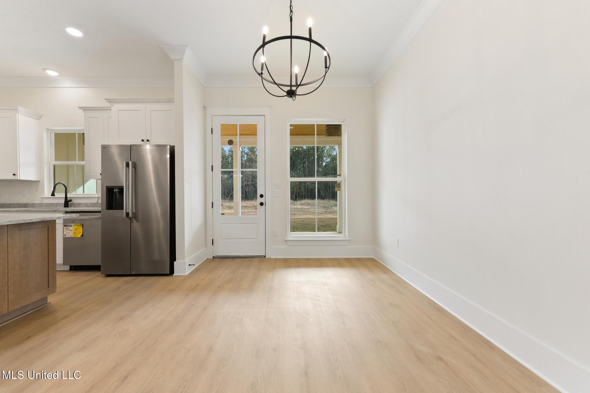 13401 Cox Road Ocean Springs, MS 39565 - Photo 13 of 37 013