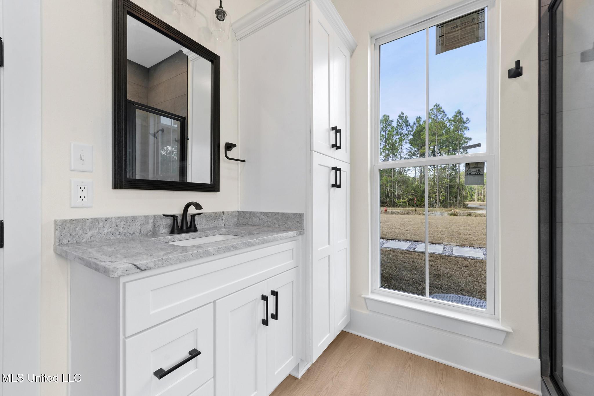 13401 Cox Road Ocean Springs, MS 39565 - Photo 18 of 37 018