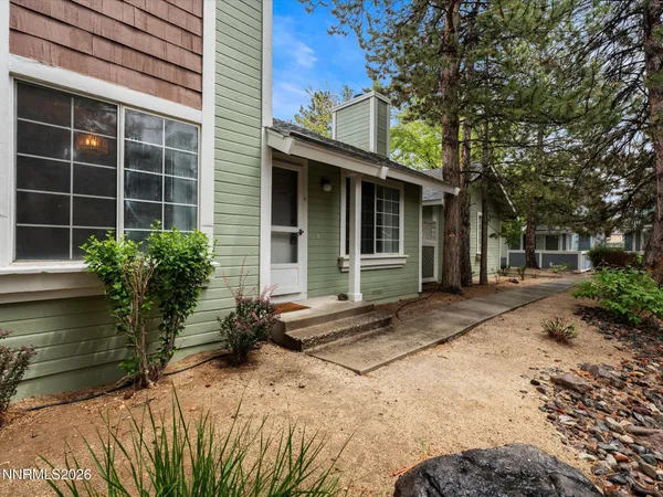$425,000 | 1905 East Minaret Circle, Reno, NV 89523