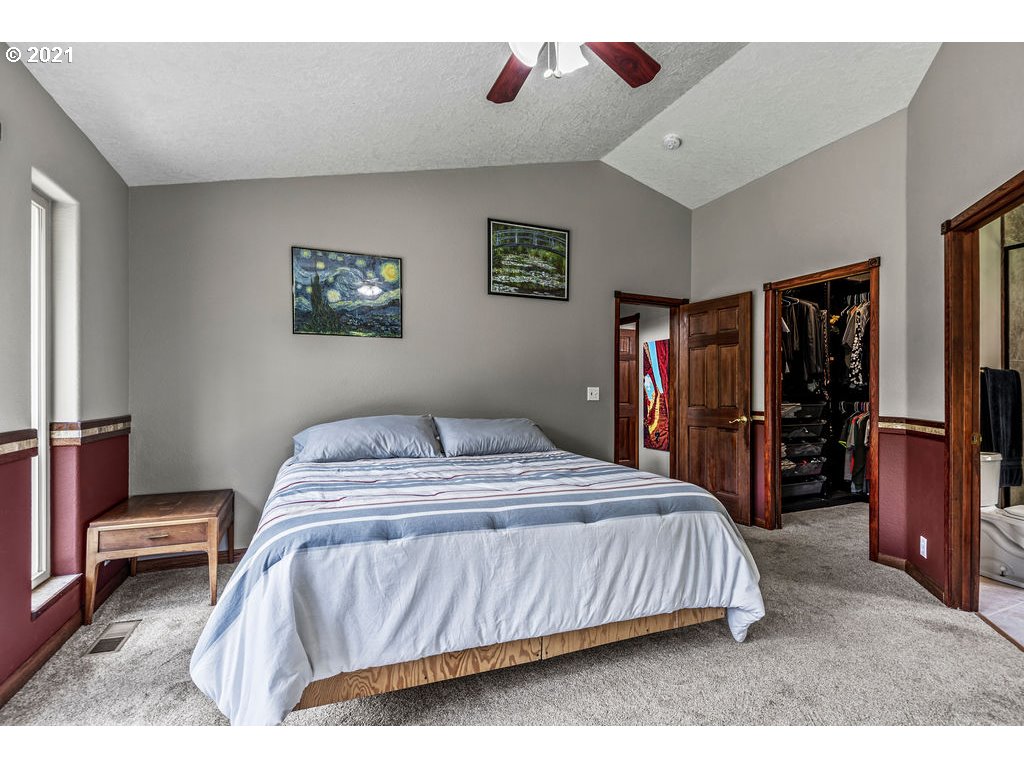 211 Hartford Road Kalama, WA 98625 - Photo 12 of 32 Gallery Image 12