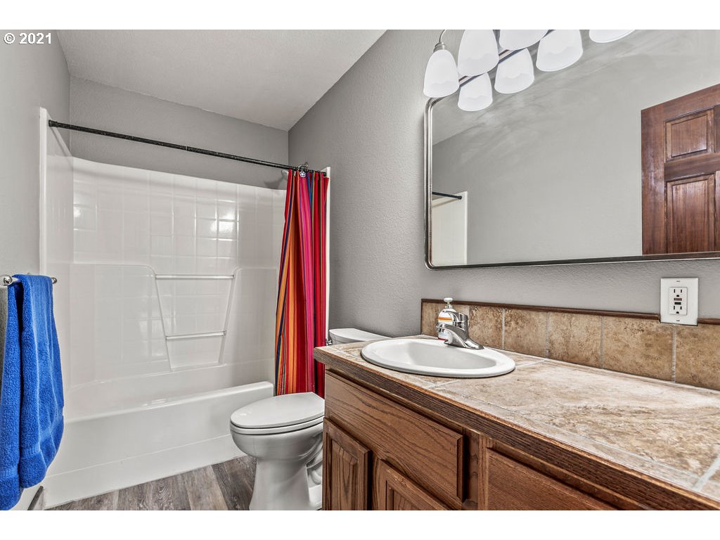 211 Hartford Road Kalama, WA 98625 - Photo 14 of 32 Gallery Image 14