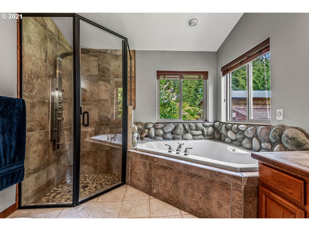 211 Hartford Road Kalama, WA 98625 - Photo 16 of 32 Gallery Image 16