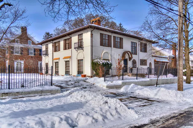 $370,000 | 1000 West Washington Avenue, Jackson, MI 49203