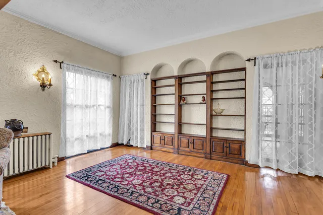 $370,000 | 1000 West Washington Avenue, Jackson, MI 49203