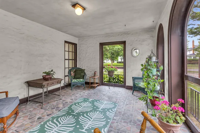 $370,000 | 1000 West Washington Avenue, Jackson, MI 49203