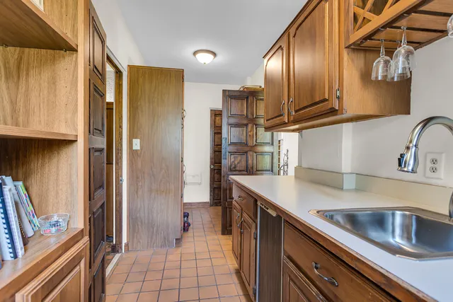 $370,000 | 1000 West Washington Avenue, Jackson, MI 49203