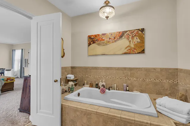 $370,000 | 1000 West Washington Avenue, Jackson, MI 49203