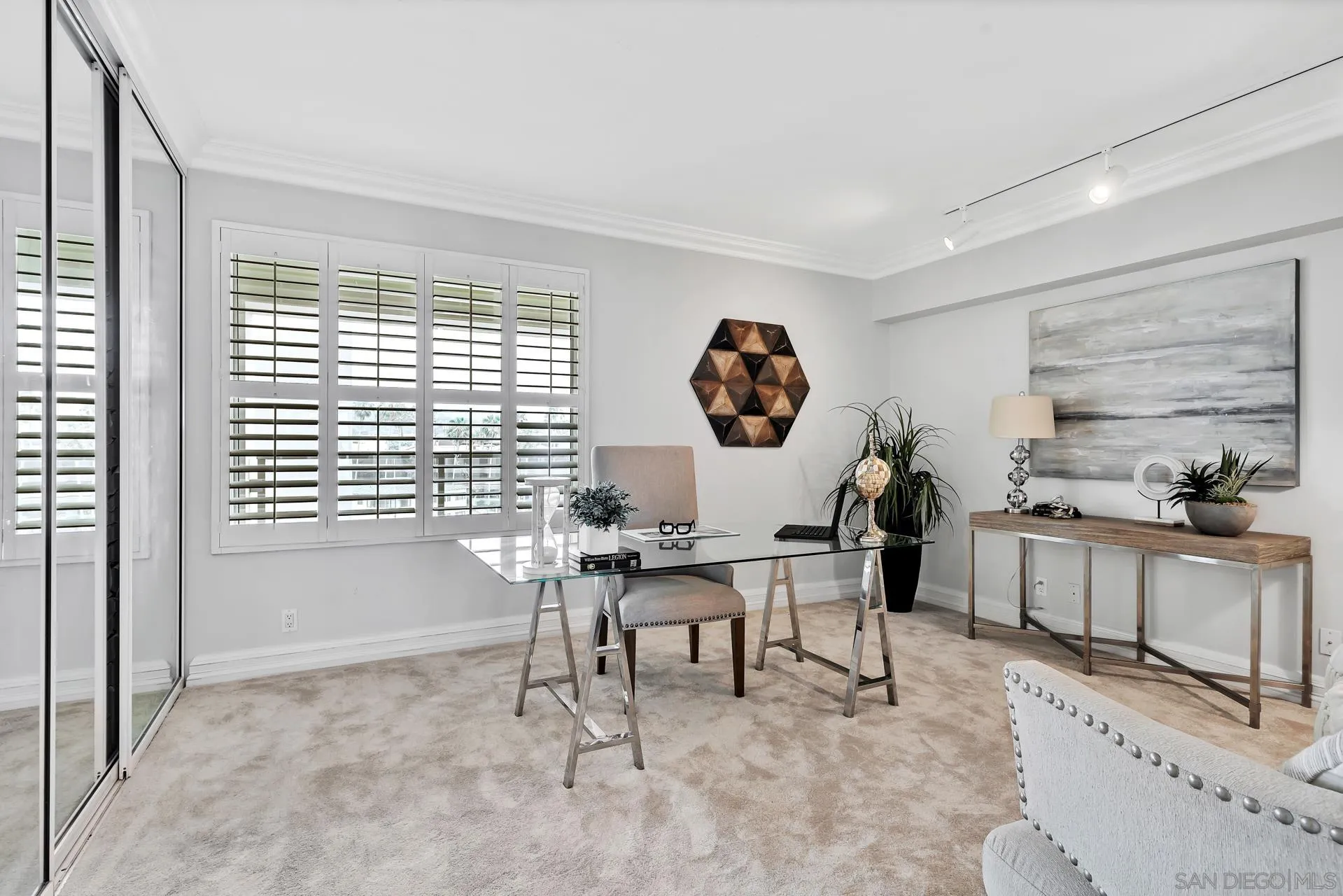 939 Coast Boulevard, Unit 12C La Jolla, CA 92037 - Photo 29 of 41 a workspace with furniture and a window