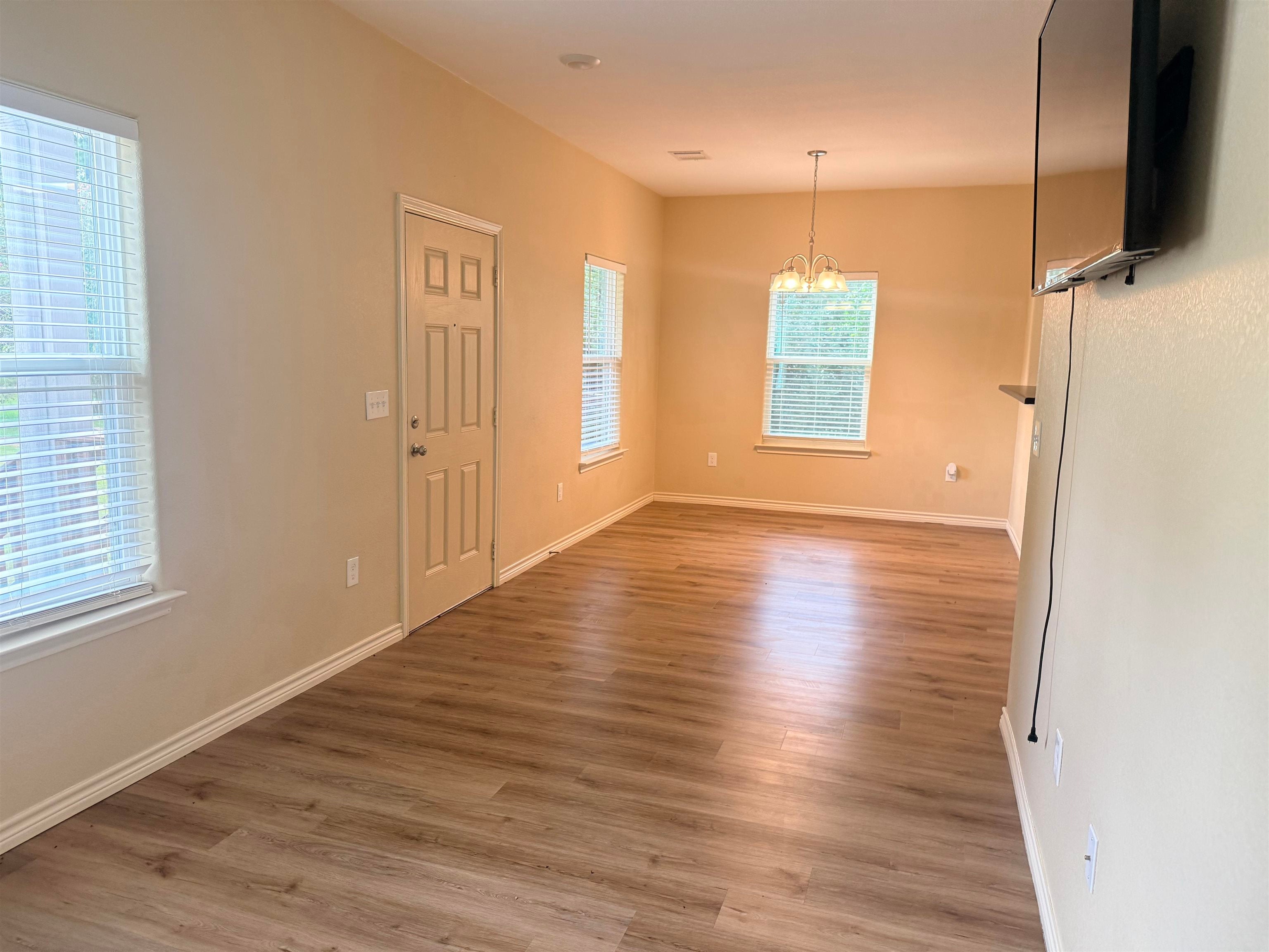 3795 Carter Road Vidor, TX 77662 - Photo 4 of 16 Gallery Image 4