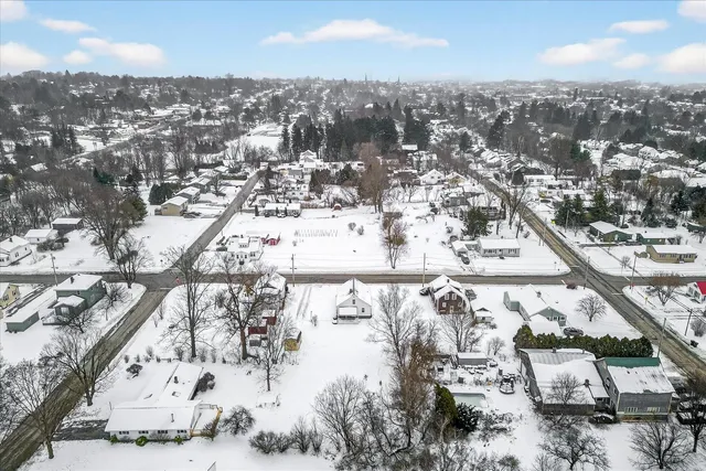 $240,000 | 23 Vernon Street, Rutland, VT 05701