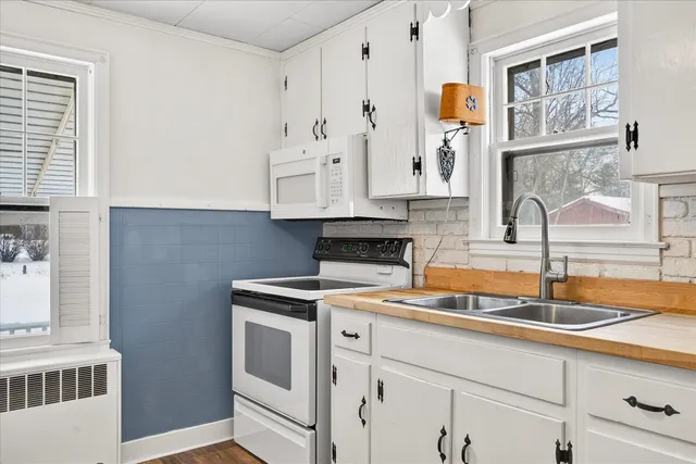 $240,000 | 23 Vernon Street, Rutland, VT 05701