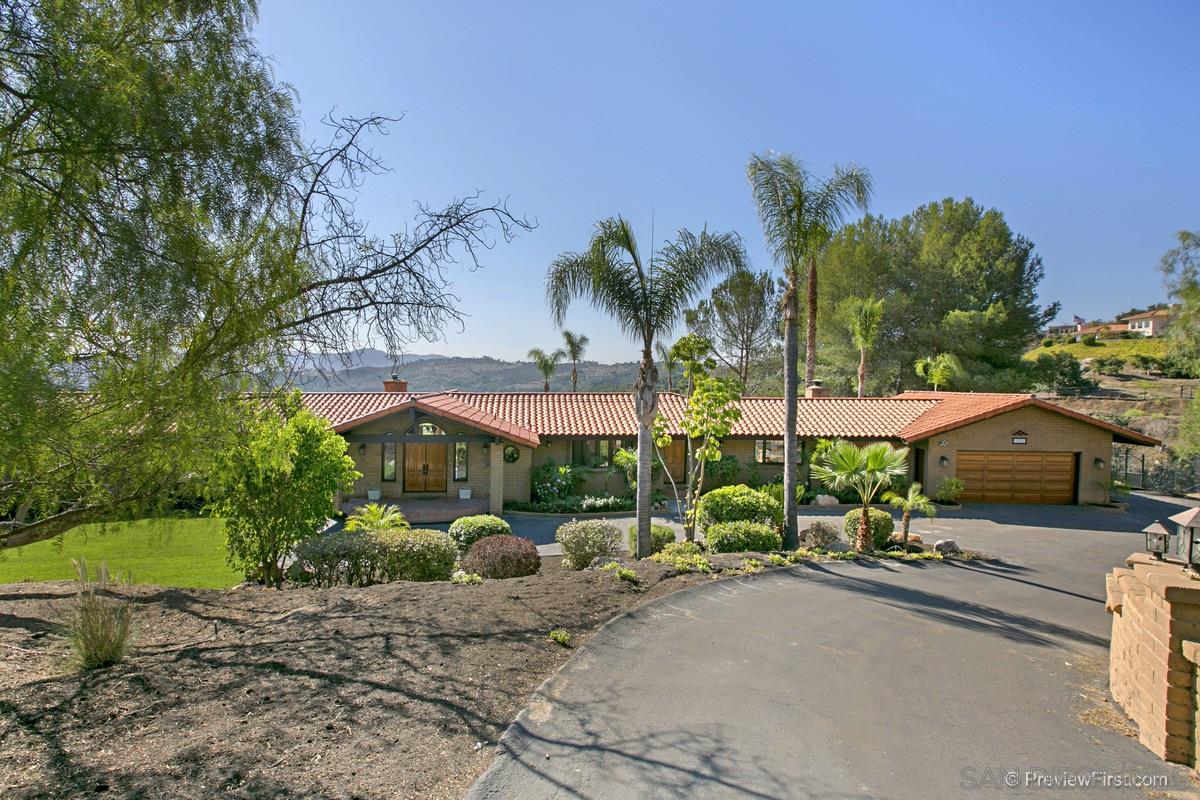 32419 Cole Grade Road Valley Center, CA 92082 - Photo 2 of 24