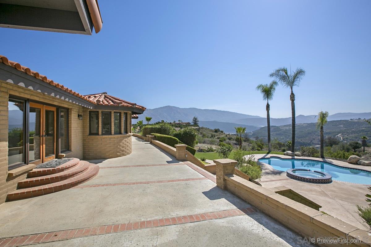 32419 Cole Grade Road Valley Center, CA 92082 - Photo 20 of 24